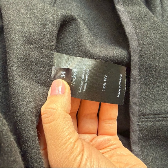 NACKIYE Grand Bazaar 100% Wool Top / Blouse in Noir - Picture 4 of 4